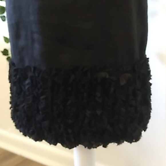 Just... Taylor Black Linen w/ Ruffled Bottom sz 2 - Picture 4 of 12